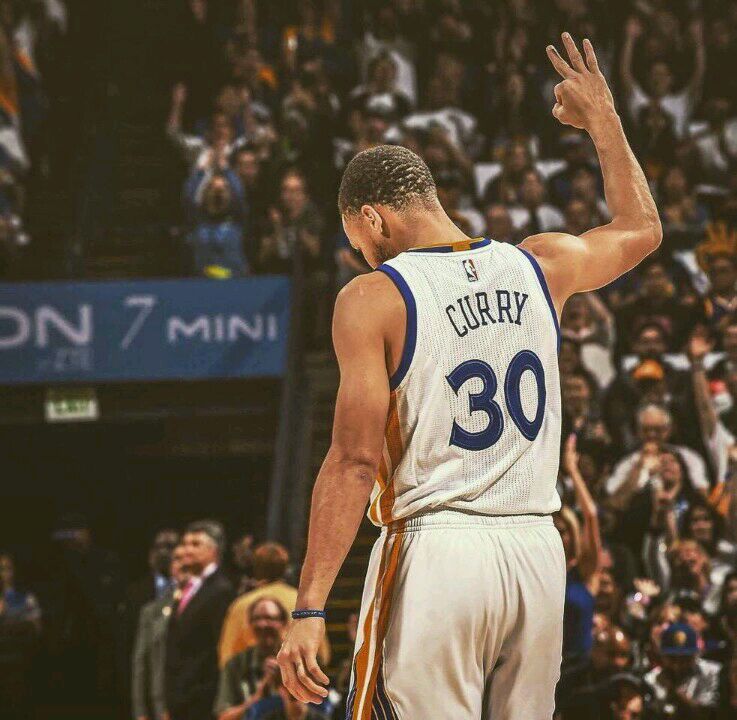 让一名队员 让一名队员