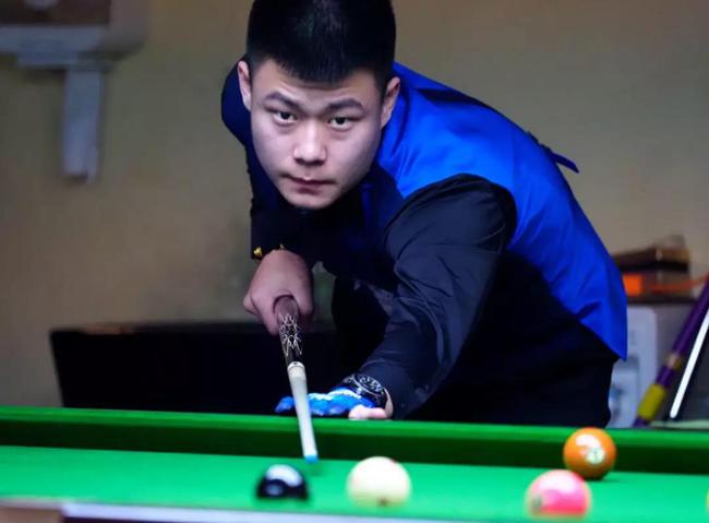 福德球场的 福德球场的