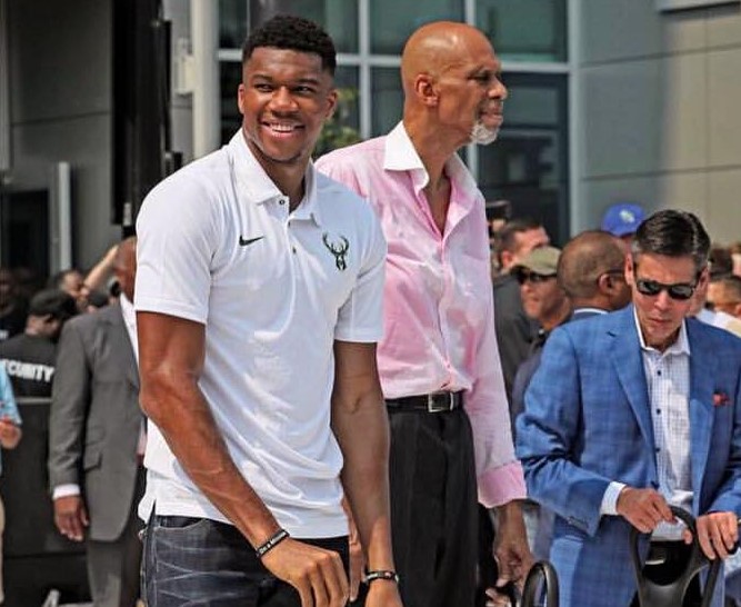 忽略桌上动 忽略桌上动