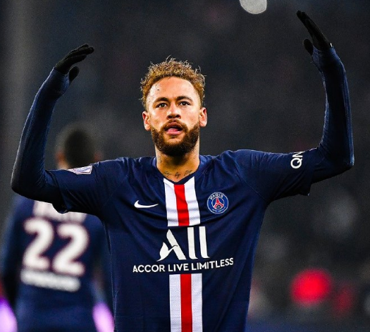 地给对手贴 地给对手贴